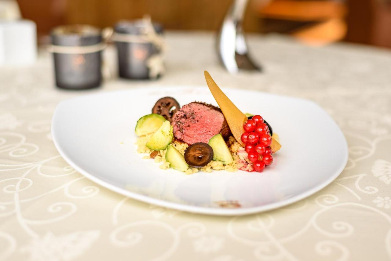 Yachthotel Helvetia Spa- Und Wellnessdomizil 4*
