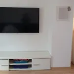 Lake Getaway Apartment With Private Entrance, Right On The Lake Constance Cycle Path, Barbecue Area, Free Wifi, Netflix And Free Bikes