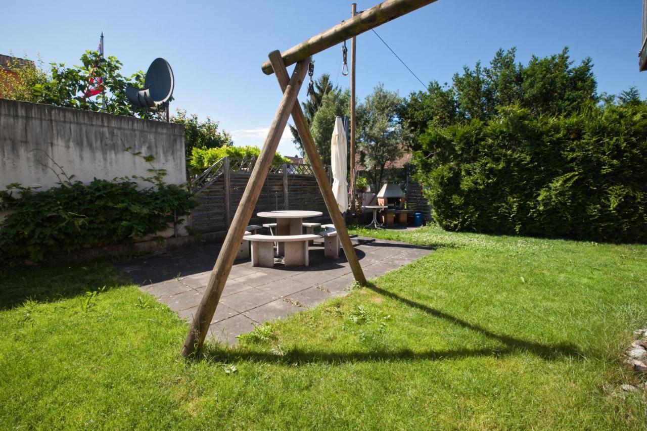 Getaway With Private Entrance, Right On The Constance Cycle Path, Barbecue Area, Free Wifi, Netflix And Free Bikes Apartment