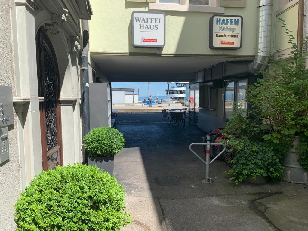 Lakeside - Easy Self Check-in Apartment