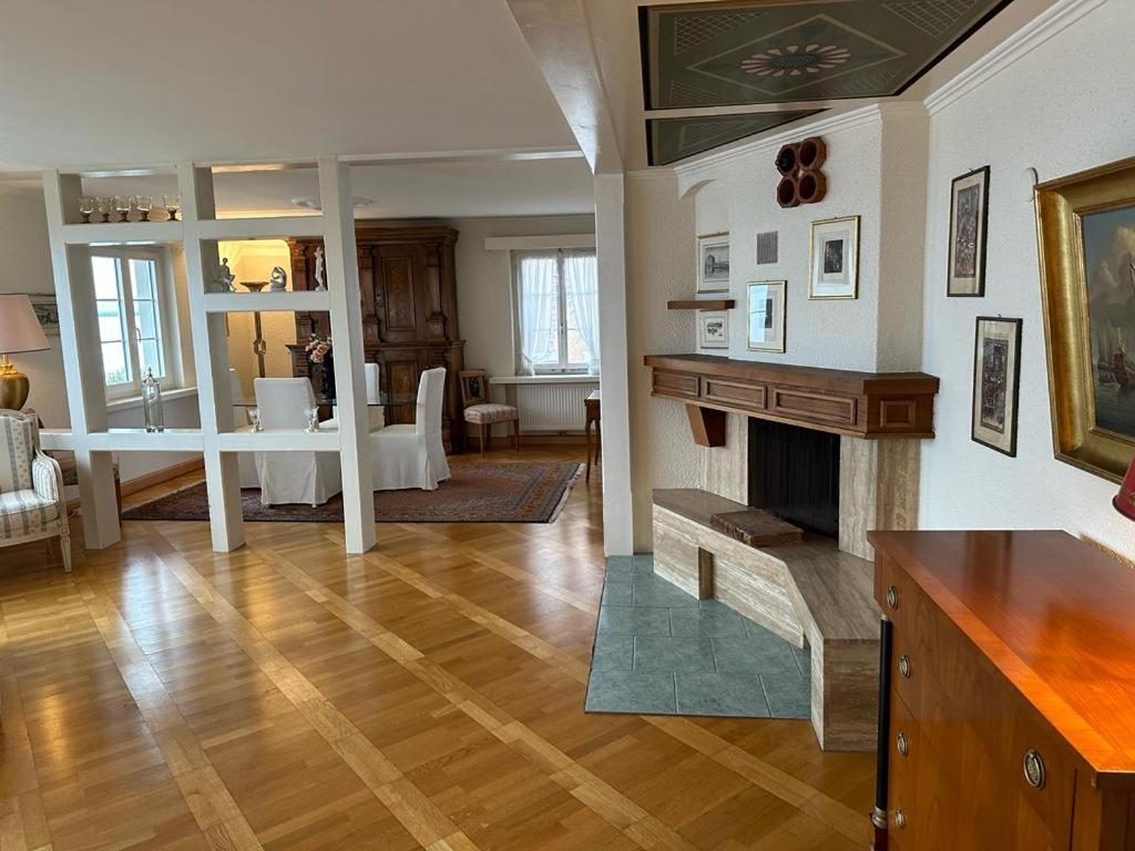 Lakeside - Easy Self Check-in Apartment *
