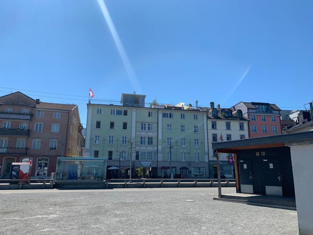 Lakeside - Easy Self Check-in Apartment