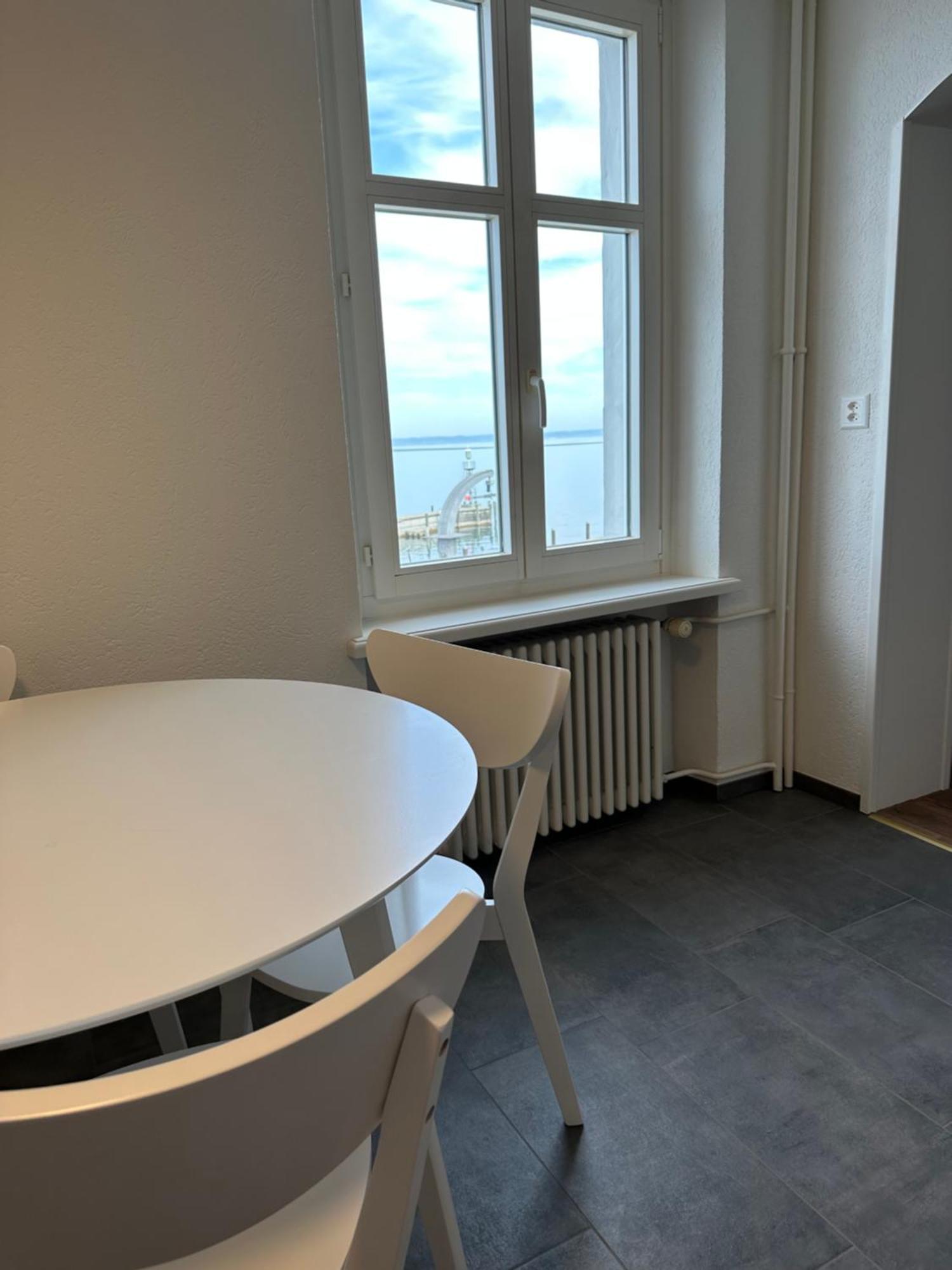 Lakeside - Easy Self Check-in Apartment